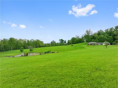 Exterior - 884 Linden Rd, Eighty Four, PA 15330 photo 1 of 13