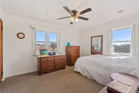 Bedroom - 884 Linden Rd, Eighty Four, PA 15330 photo 1 of 3