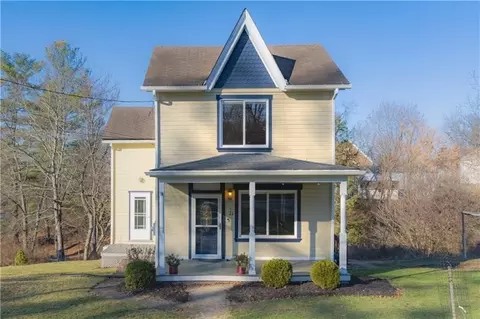71 George St, Valencia, PA 16059