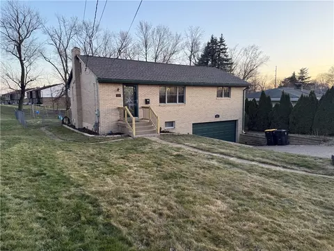 3109 S Park Rd, Bethel Park, PA 15102