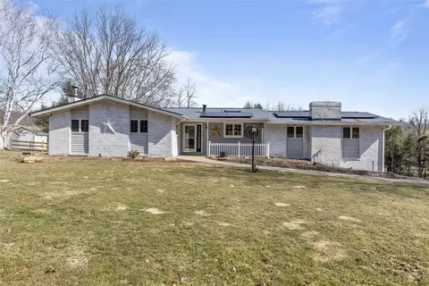 301 Dutch, Harmony, PA 16037