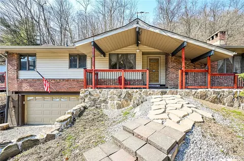 434 Valley Ave, Wall, PA 15148