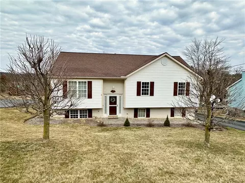 204 Charlotte Cir, Kittanning, PA 16201