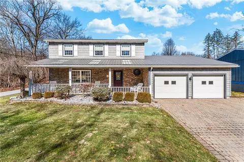 701 E Hillcrest Ave, New Castle, PA 16105
