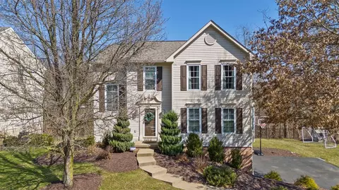 7012 Weeping Willow, Coraopolis, PA 15108