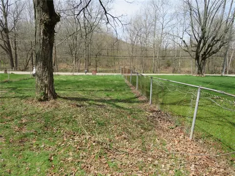 Exterior - 64 Valley Rd, Eighty Four, PA 15330 photo 2 of 9