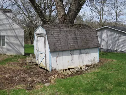 Exterior - 64 Valley Rd, Eighty Four, PA 15330 photo 9 of 9