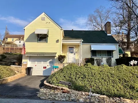 201 Paul St, Johnstown, PA 15905