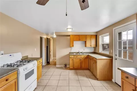 121 Beatty St, Apollo, PA 15613 photo 12