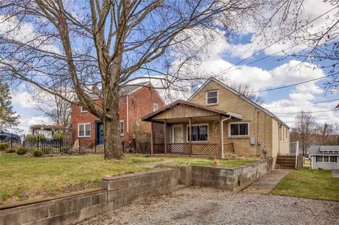 121 Beatty St, Apollo, PA 15613 photo 3