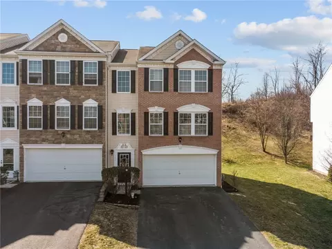 111 Cinque Terra Pl, Finleyville, PA 15332