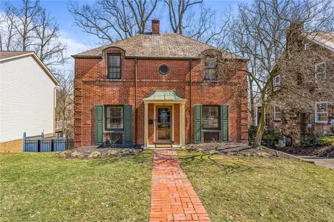 752 Jefferson Dr, Pittsburgh, PA 15229