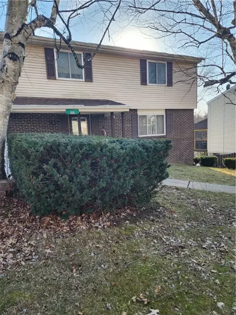 205 E White Oak St, Delmont, PA 15626