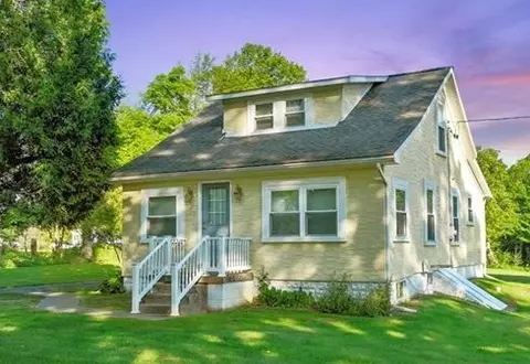 520 Bunkerhill Rd, Central City, PA 15926