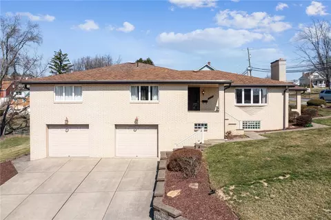 1325 10th St, Irwin, PA 15642