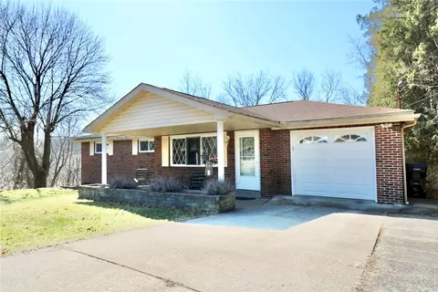 152 Wickham Dr, Monaca, PA 15061