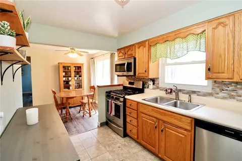 152 Wickham Dr, Monaca, PA 15061 photo 9
