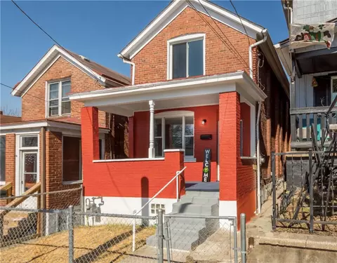100 Highland Ave, Mckees Rocks, PA 15136