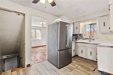 4623 E Willock Rd, Pittsburgh, PA 15227 photo 8