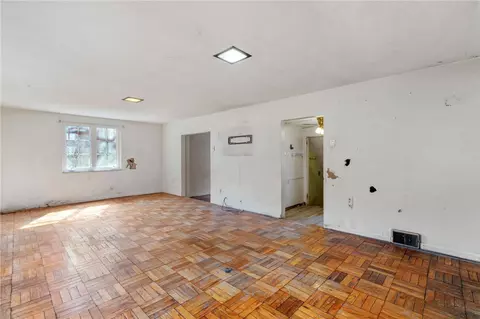 4623 E Willock Rd, Pittsburgh, PA 15227 photo 6