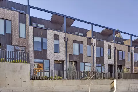 120 Burrows St, Pittsburgh, PA 15213