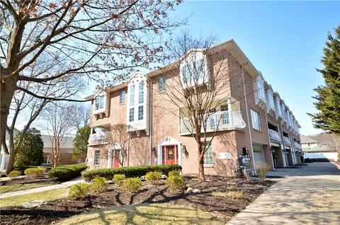 740 Turnpike St #10, Beaver, PA 15009