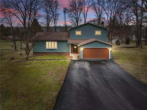 265 Red Maple Dr, Homer City, PA 15748