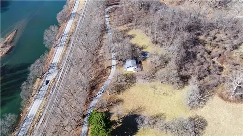 209 Eureaka Hill Rd, Smithton, PA 15479
