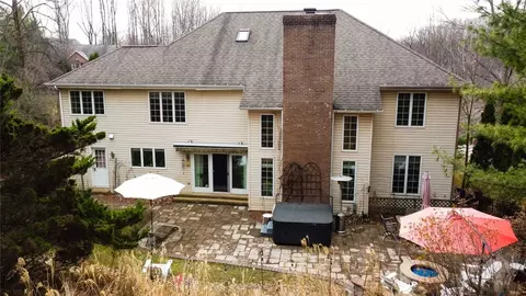 2383 Mount Vernon Ave, Export, PA 15632 photo 4