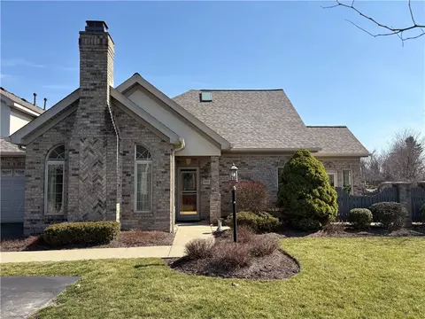 903 Cherry Hill Dr, Presto, PA 15142