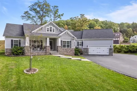 119 Caromar Dr, Mars, PA 16046 photo 2