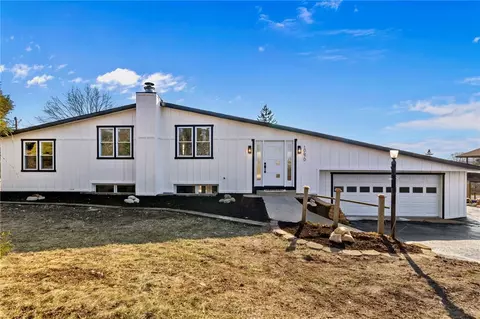 10670 Farview Dr, Irwin, PA 15642