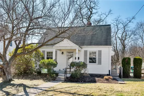 7 Christler St, Pittsburgh, PA 15223