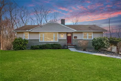 3 Ames Ct, Johnstown, PA 15905