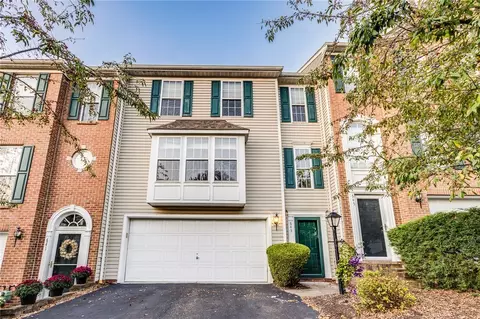 643 Village Green Blvd, Mars, PA 16046