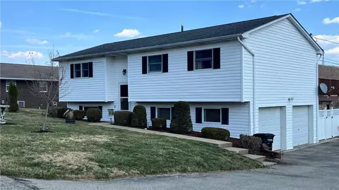 116 Shady Ave, Bentleyville, PA 15314