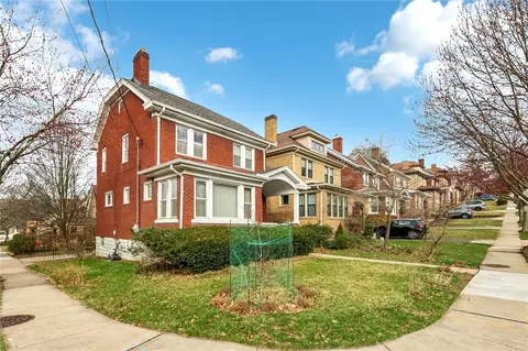 Exterior - 460 Mapleton Ave, Pittsburgh, PA 15228 photo 3 of 10