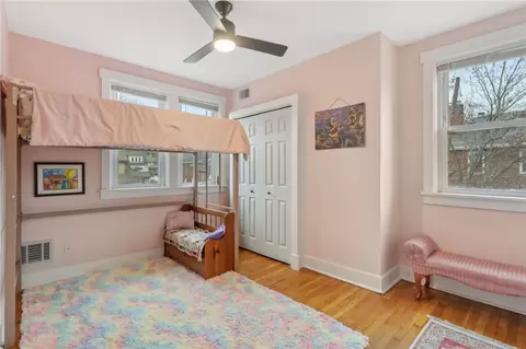 Bedroom - 460 Mapleton Ave, Pittsburgh, PA 15228 photo 3 of 5