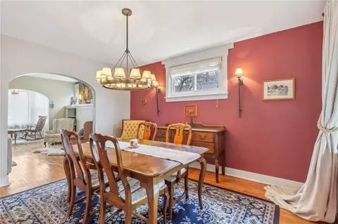 Dining - 460 Mapleton Ave, Pittsburgh, PA 15228 photo 2 of 3