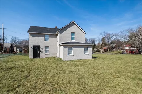 100 Spring Grove Rd, Pittsburgh, PA 15235
