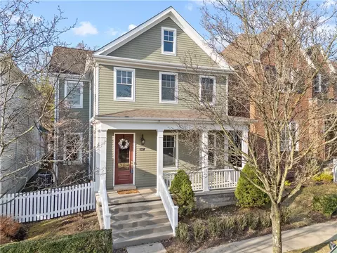 1107 Crescent Pl, Pittsburgh, PA 15217