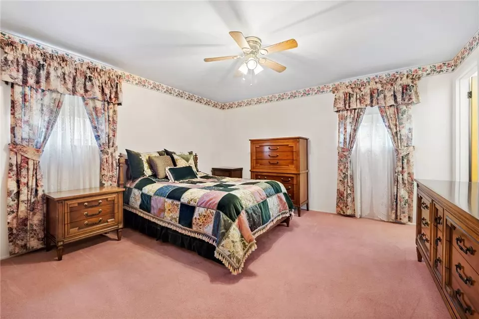  8588 E Barkhurst Dr, Pittsburgh, PA 15237 photo 20