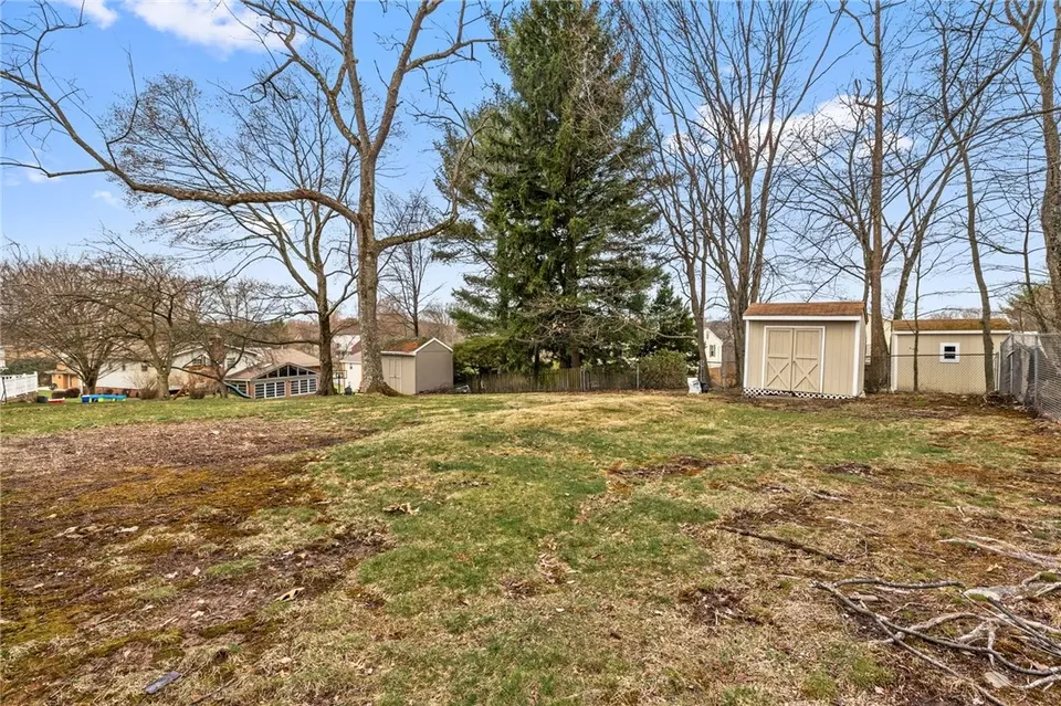  8588 E Barkhurst Dr, Pittsburgh, PA 15237 photo 30