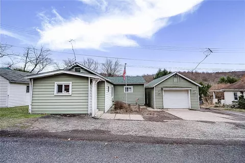 478 Exton Lake Rd, Apollo, PA 15613