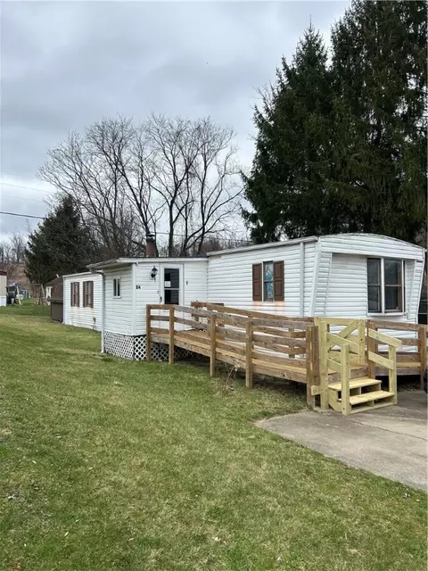 24 Teri Ln, Washington, PA 15301