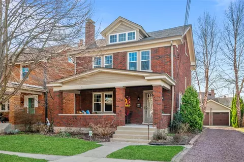 283 Colonial Dr, Pittsburgh, PA 15216