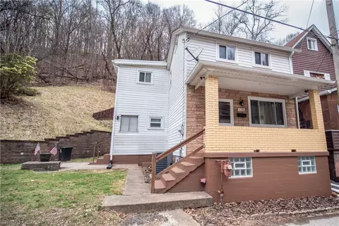 136 Clarks Pike, Creighton, PA 15030