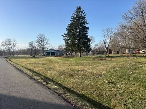 405 Oak St, Hopwood, PA 15445