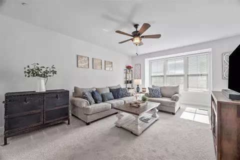 309 Helenium Dr, Mars, PA 16046 photo 9