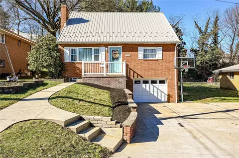 726 Locust St, Greensburg, PA 15601